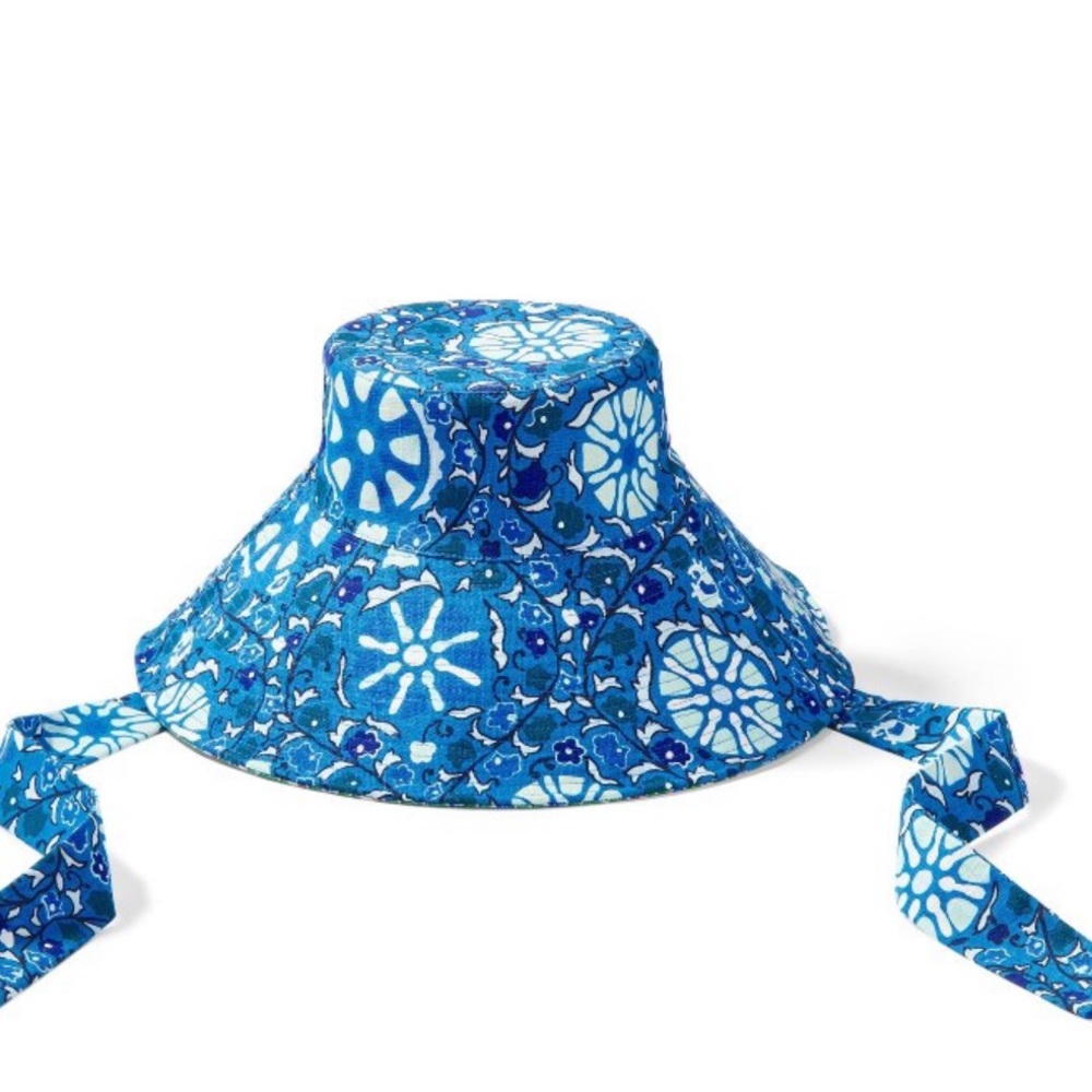 RHODE. One Size. Reversible oversized bucket hat with tie.